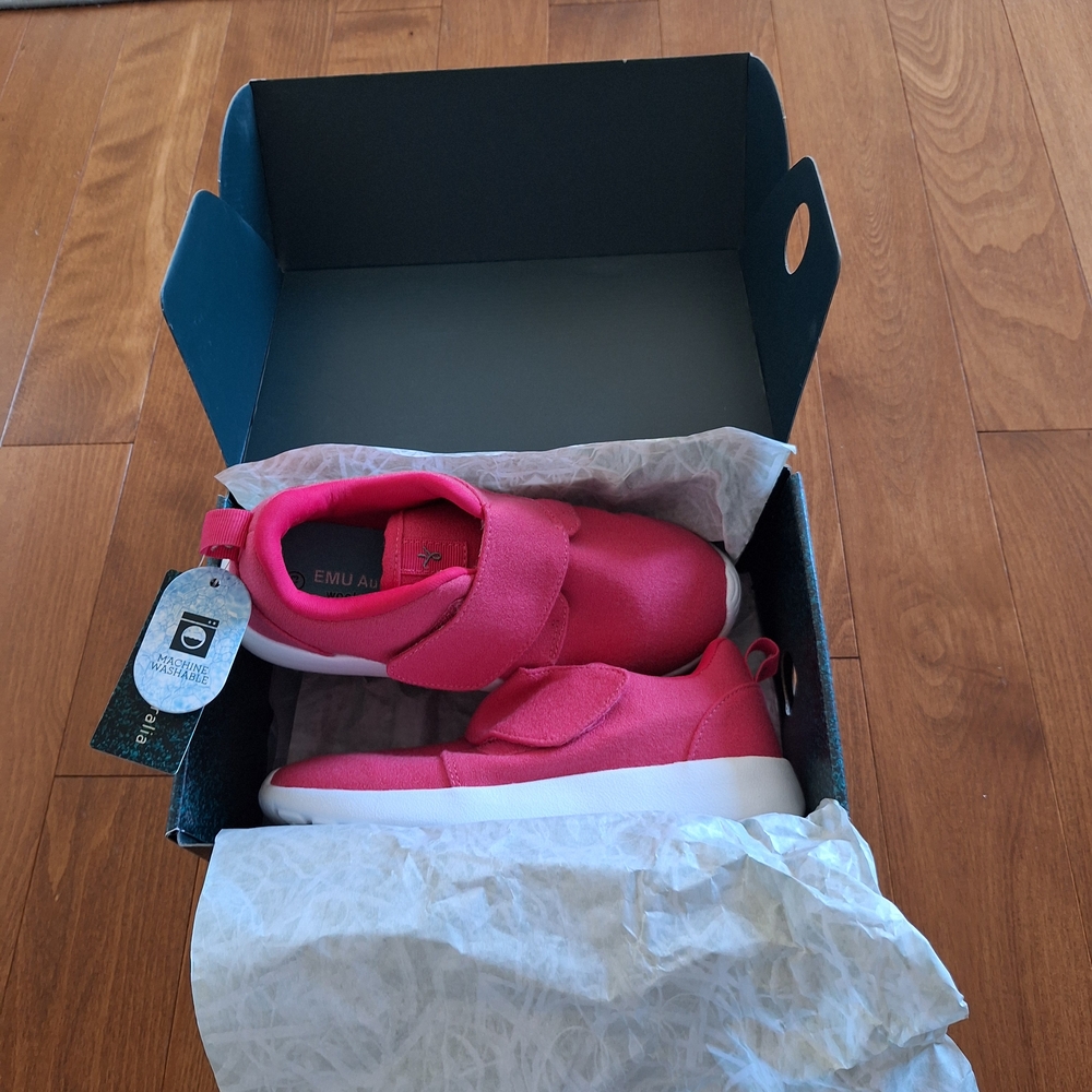 EMU Australia Pink Girls Wool Snesker Size 3